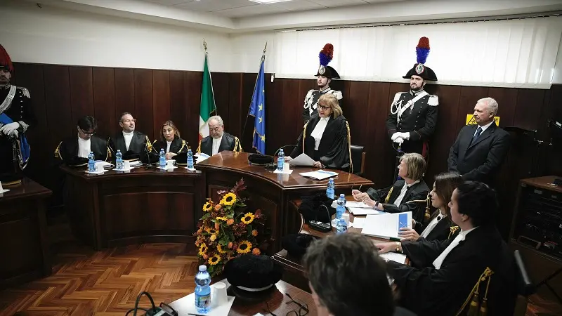Alla Regione Calabria i costi della politica non tornano: «Giunta e Consiglio si rimpallano milioni in modo poco chiaro»
