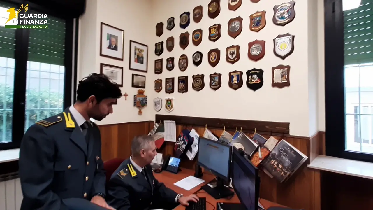 Sequestro di beni per un milione di euro a un imprenditore della Locride legato al clan Morabito-Bruzzaniti-Palamara\n