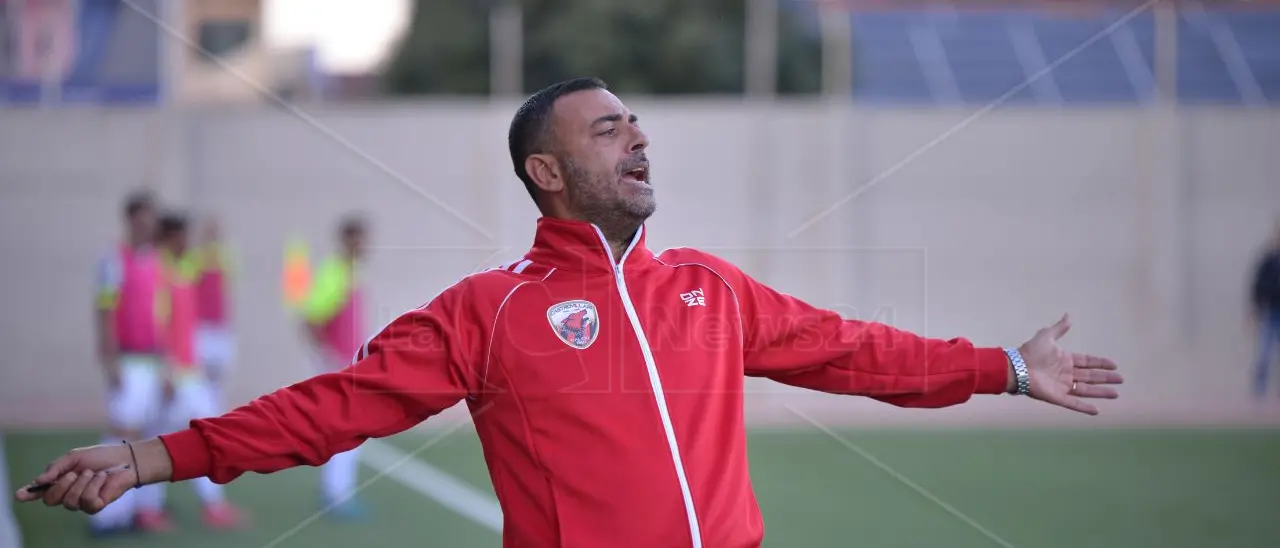 Promozione A, caos in casa Rende: via tutto lo staff tecnico, squadra chiamata a ripartire\n