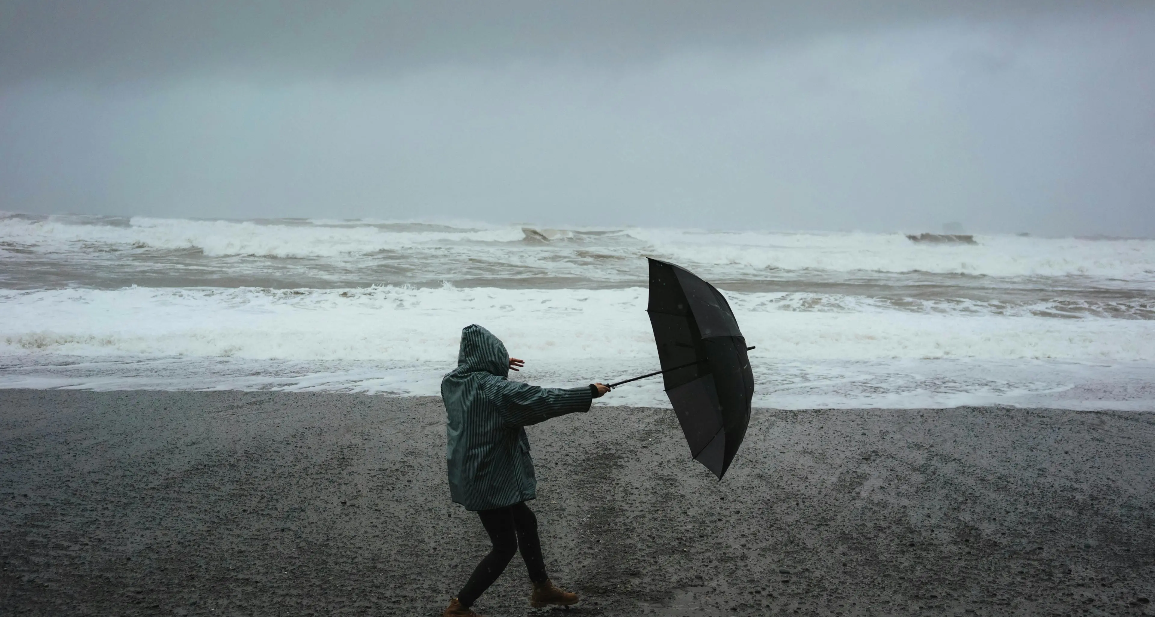 Giornata serena in Calabria ma da stasera arrivano piogge e forti raffiche di vento fino a 110 km/h\n