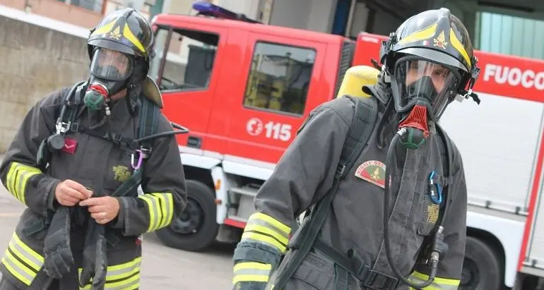 Rovigo, genitori e figlia trovati senza vita in casa: uccisi da monossido di carbonio\n