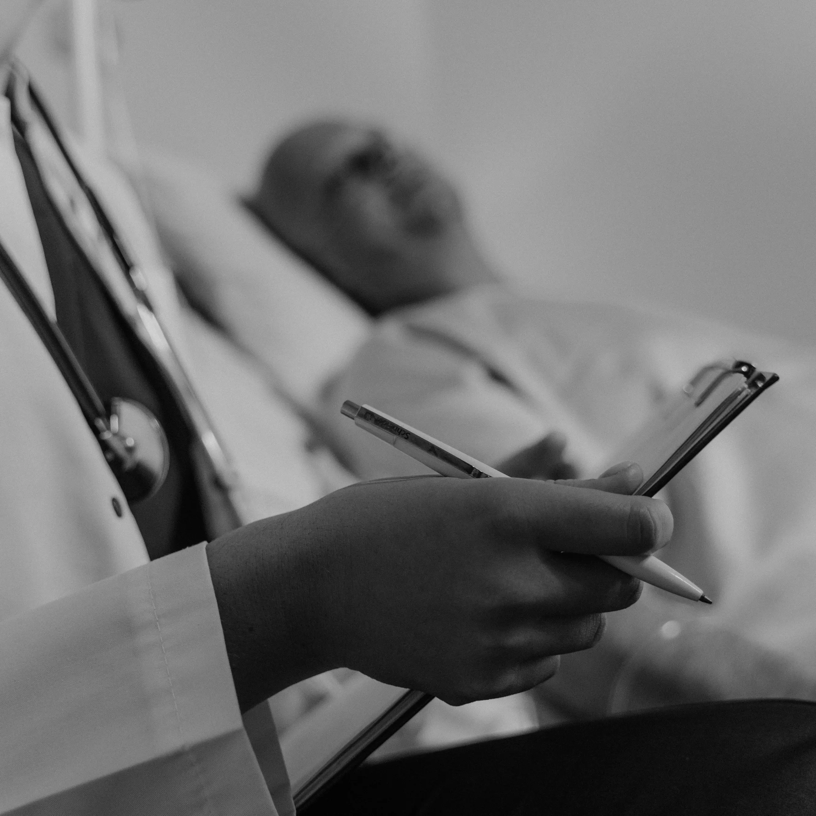 Cancro alla prostata, denuncia di Unimpresa Sanità: «Cosentini costretti a sborsare migliaia di euro per curarsi»