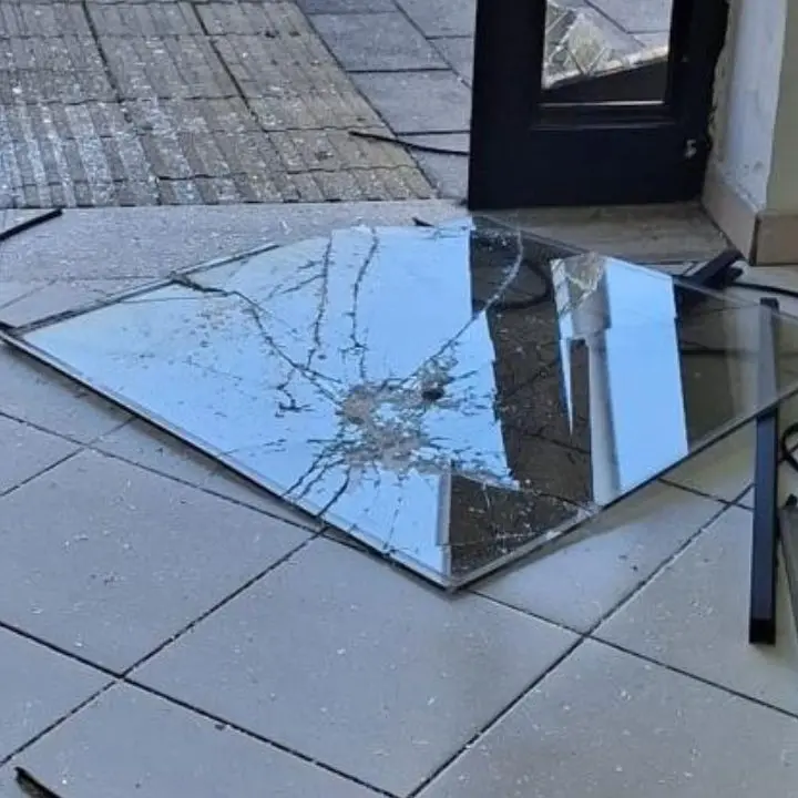 Delegazione comunale di Rossano vandalizzata, Stasi: «Atto che non deve rimanere impunito»\n