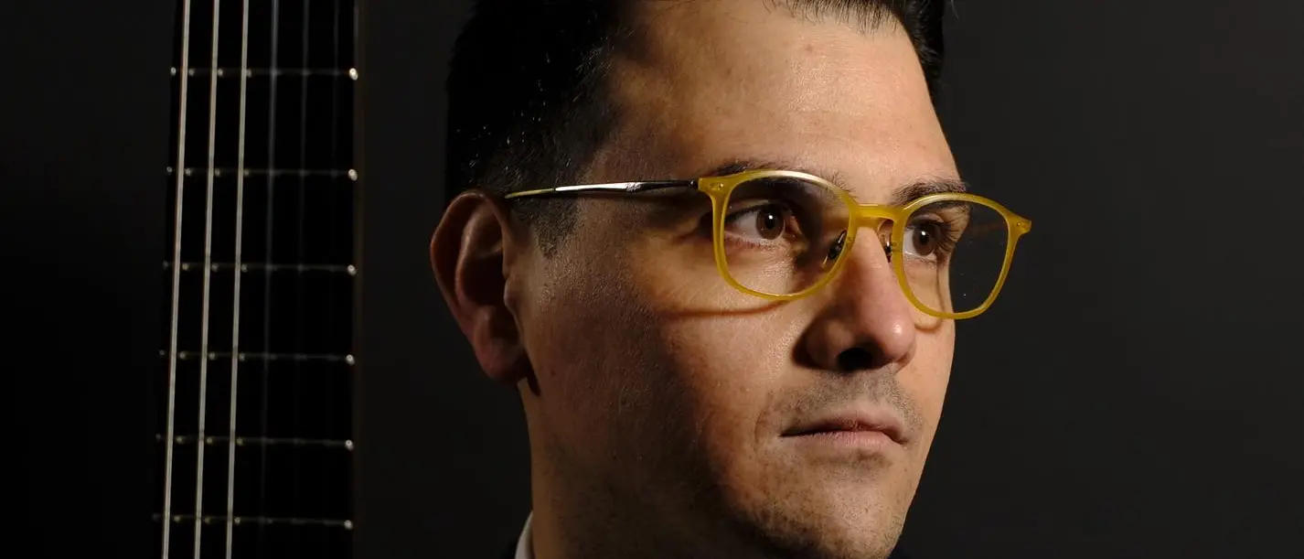 Enrico Damiano Vallone in concerto a Vibo Valentia: il prodigio della chitarra si esibirà al Valentianum\n