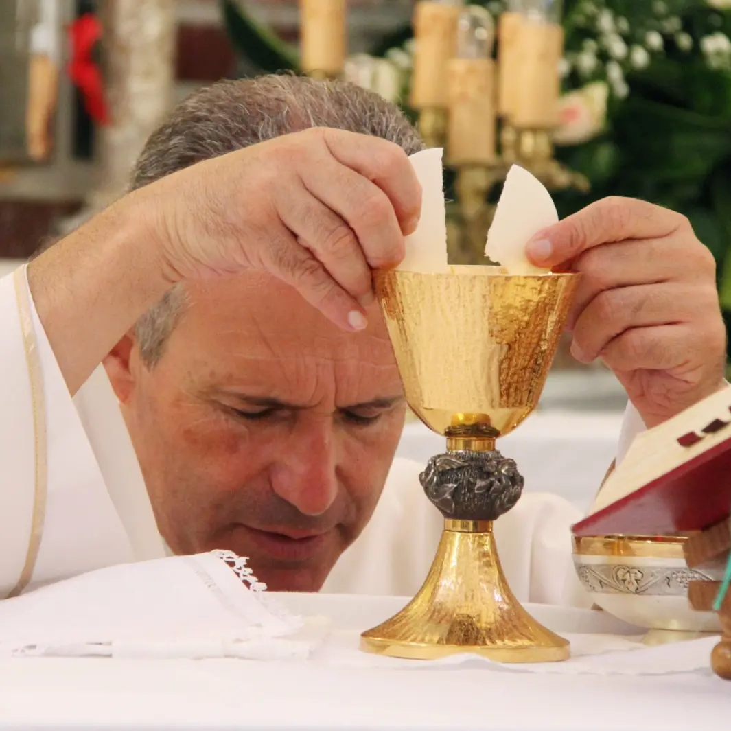 Diocesi Mileto, il vescovo nomina don Furci nuovo vicario generale: «Sacerdote\u00A0attento alle necessità dei poveri»\n