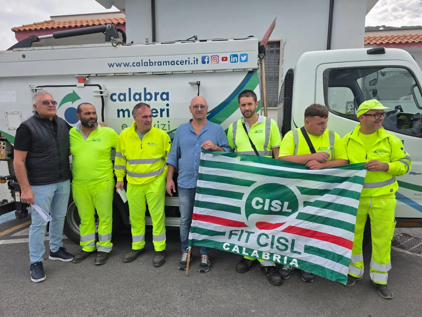 Stallo nella gara rifiuti a Pizzo, la Fit-Cisl: «Incontreremo\u00A0il\u00A0sindaco per garantire occupazione e continuità del servizio»\n