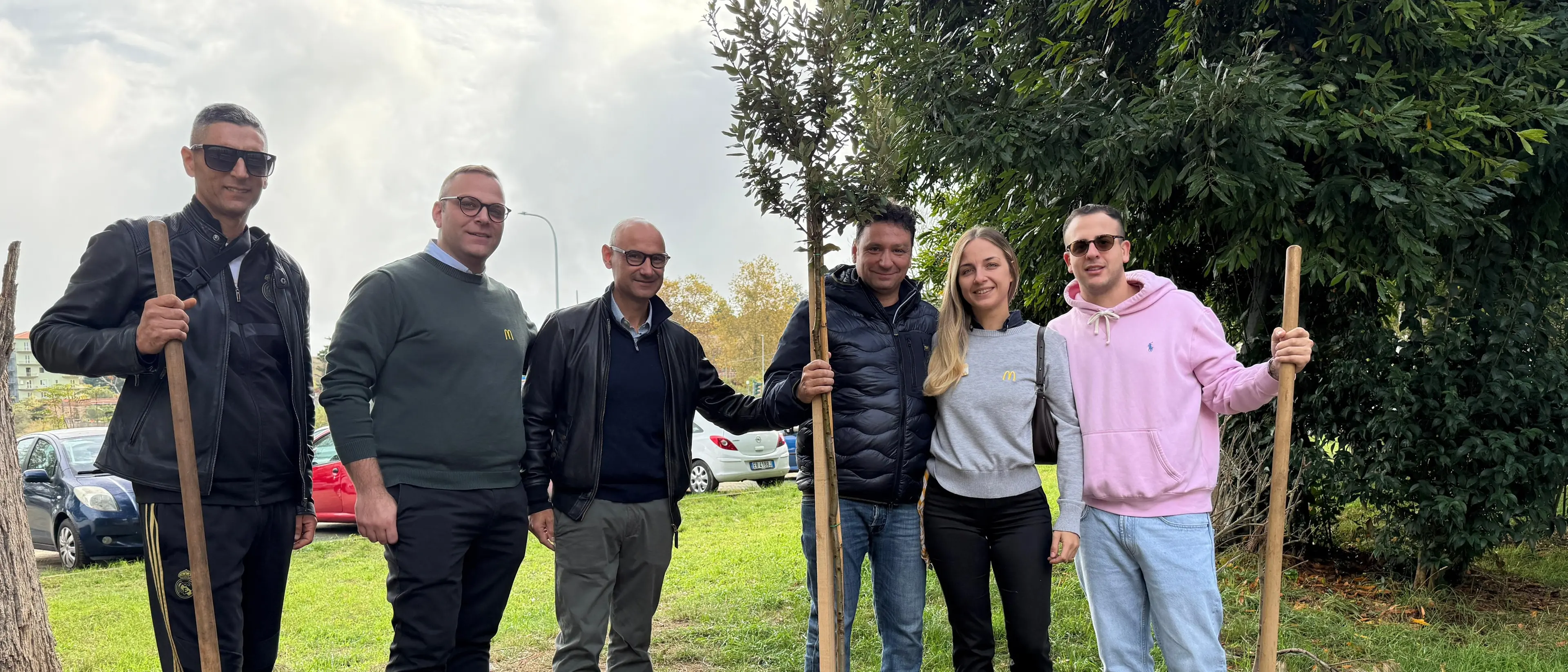 «Ogni albero piantato è un impegno per il futuro», a Vibo\u00A0il Parco delle Rimembranze si fa più verde grazie all’iniziativa di McDonald’s