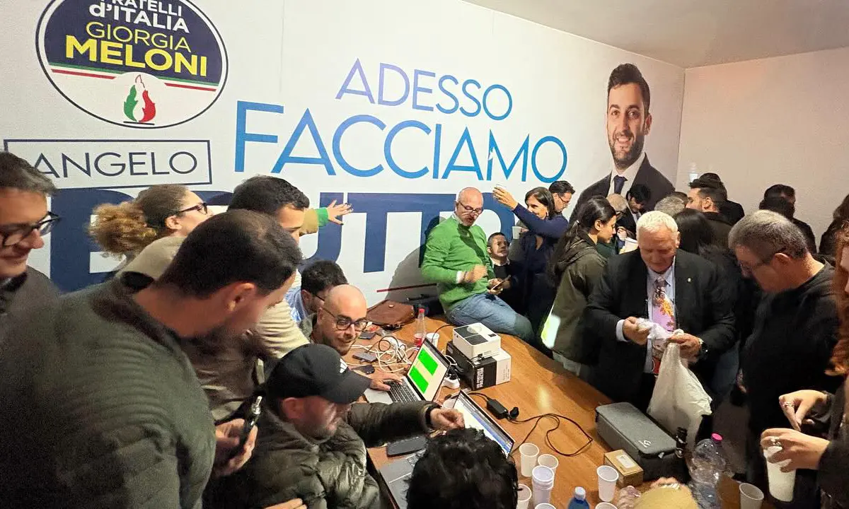FdI Cosenza: «Al Comune grave disorganizzazione dei servizi cimiteriali. E’ il 1970, altro che 2050»