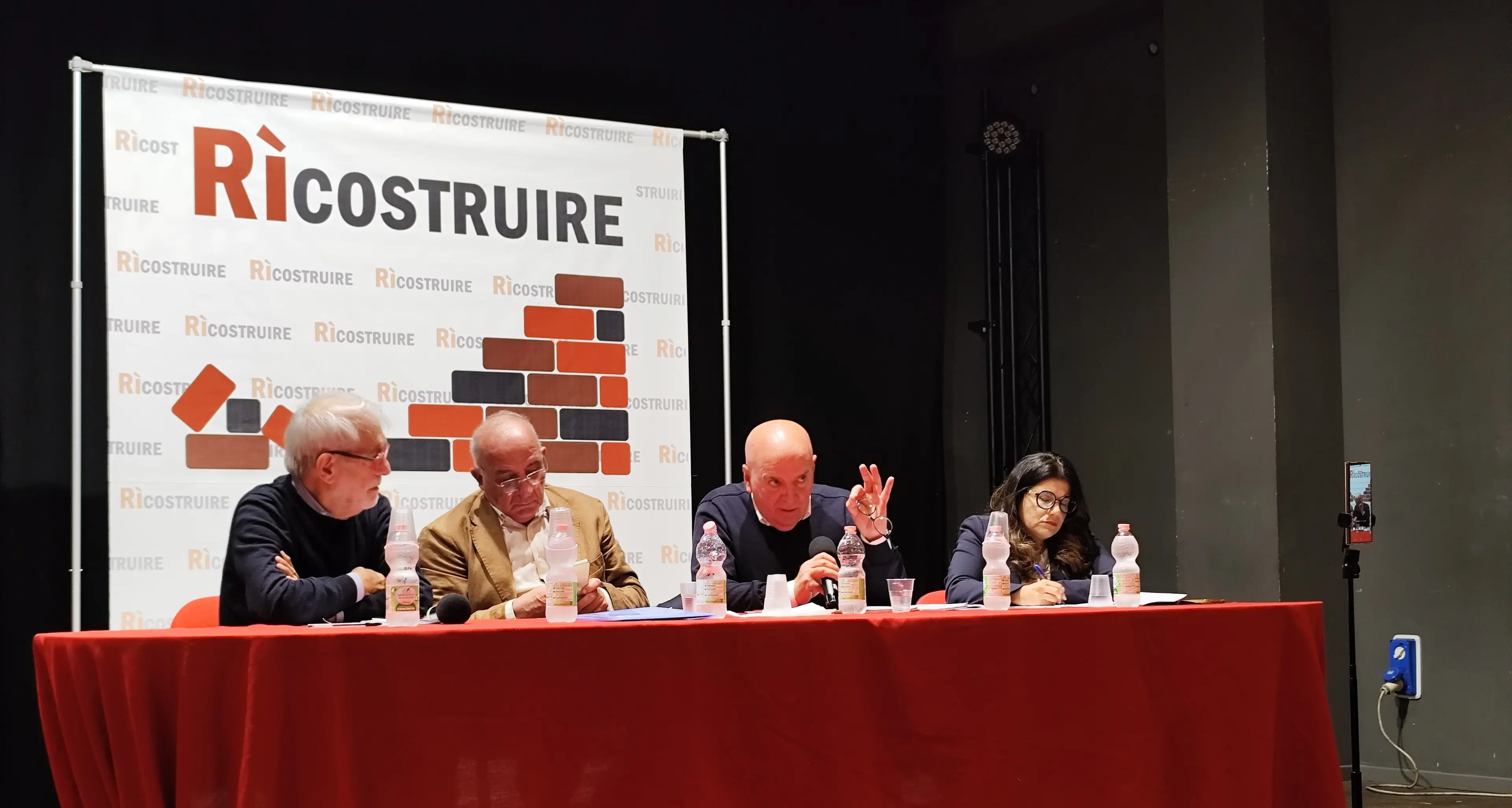 Reggio, il ritorno sulla scena politica di Oliverio per “Ricostruire” il campo progressista oltre le rivincite e i personalismi\n