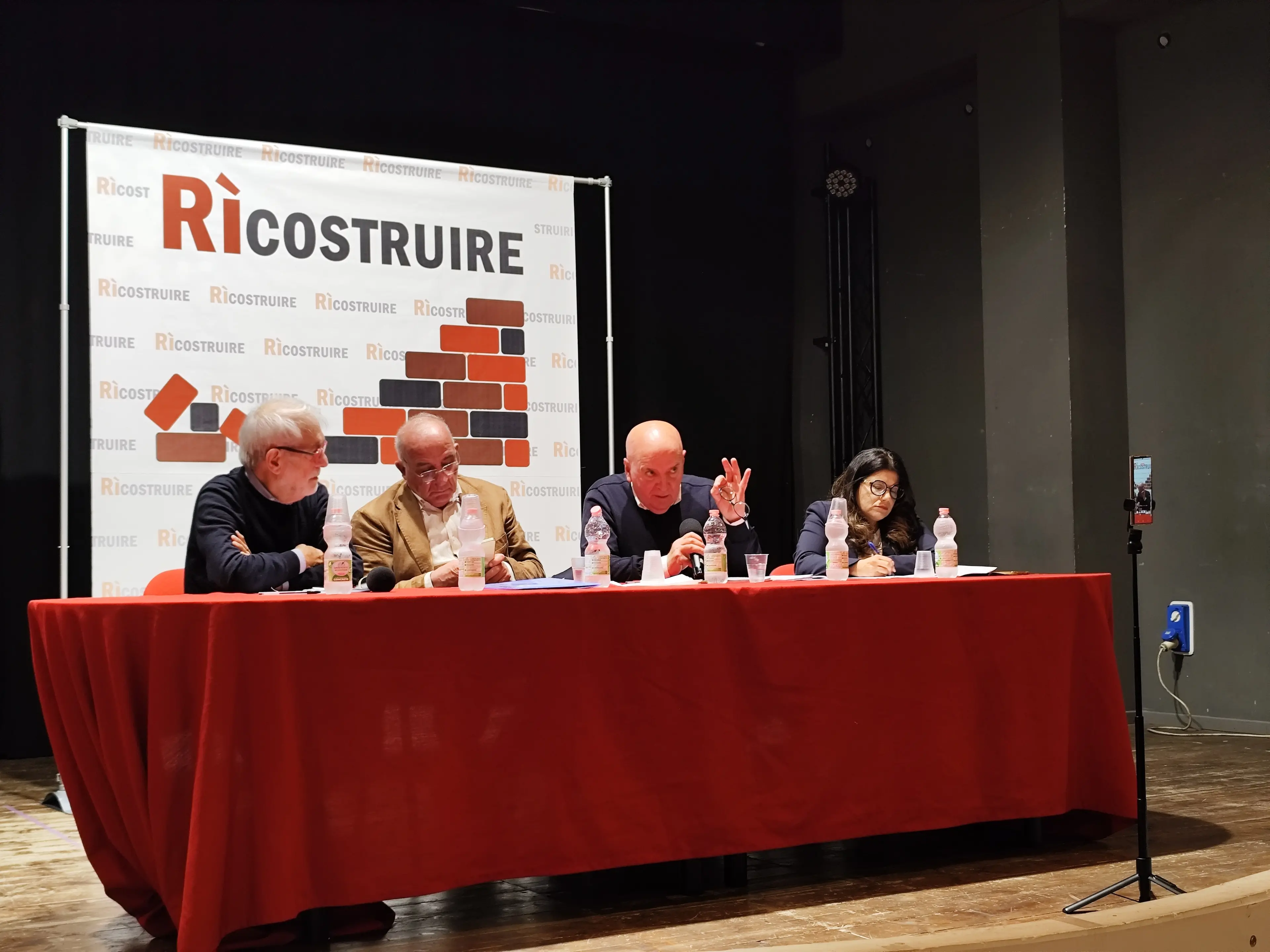 Reggio, il ritorno sulla scena politica di Oliverio per “Ricostruire” il campo progressista oltre le rivincite e i personalismi\n