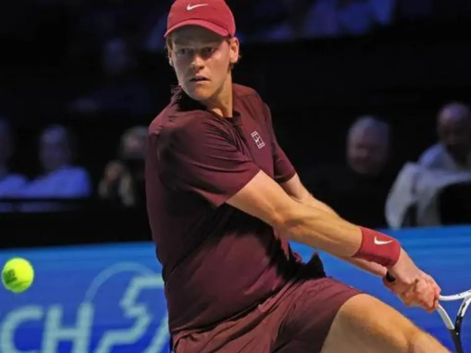 Tennis, Sinner vince il derby con Cobolli e accede ai quarti a Vienna