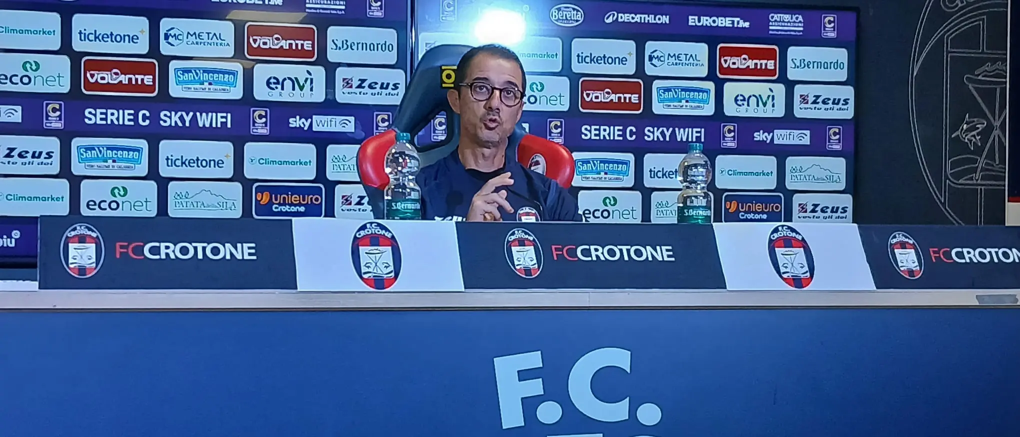 Cavese-Crotone, mister Longo: «Serve la rabbia giusta per ripartire dopo la sconfitta»\n