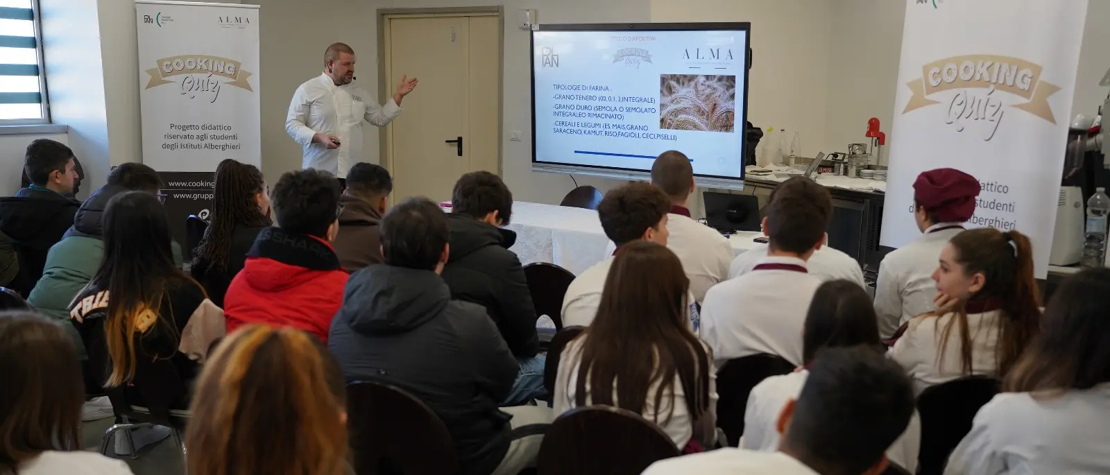 I ragazzi dell'alberghiero di Locri pronti per il \"Cooking Quiz 2026\", la sfida nazionale di enogastronomia\n