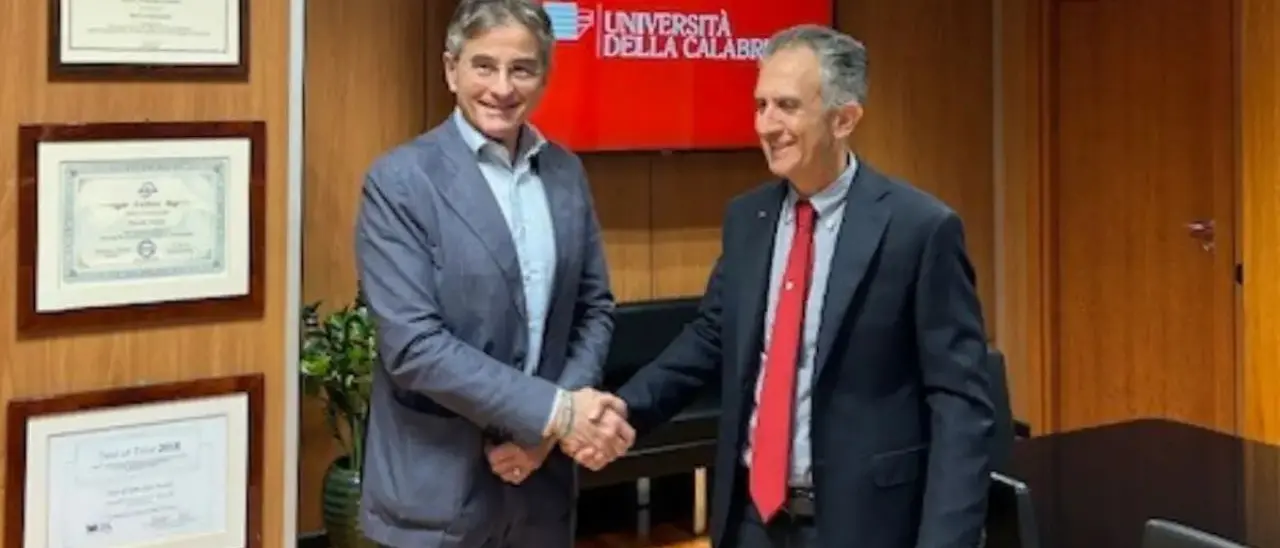 È tra i massimi esperti di interventi al cuore mininvasivi, all’Unical approda il cardiochirurgo\u00A0Daniele Maselli\n