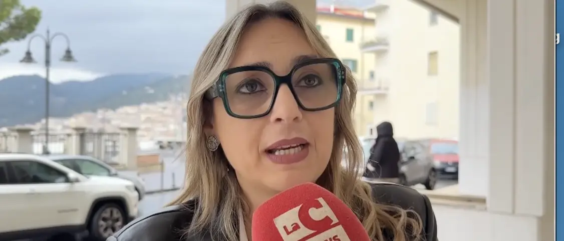 Corigliano-Rossano, il dramma degli “invisibili” sotto il ponte: «Non possiamo costringerli»\n