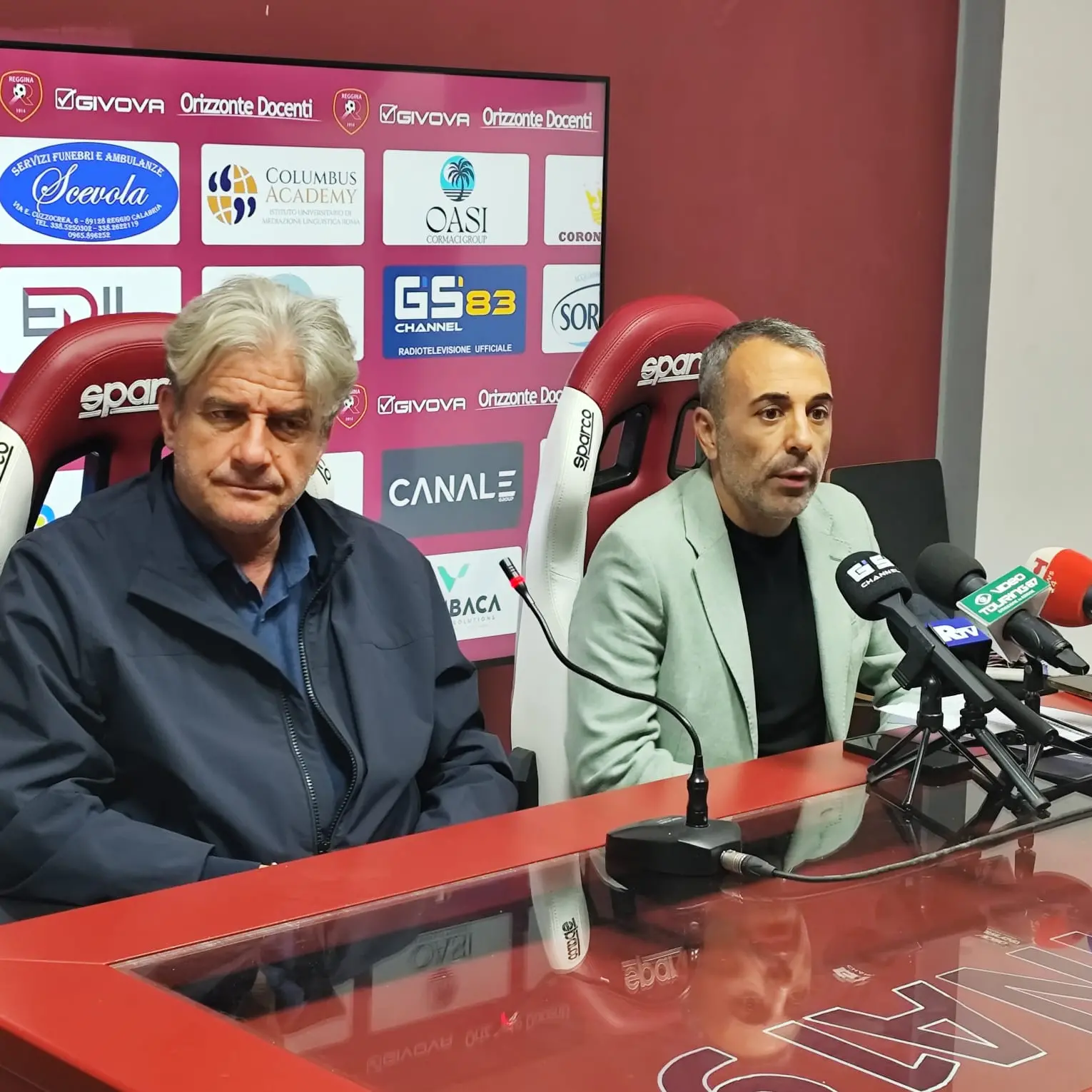 Reggina, Torrisi si presenta: «Serve la scintilla per ripartire e ricordare a tutti chi siamo»