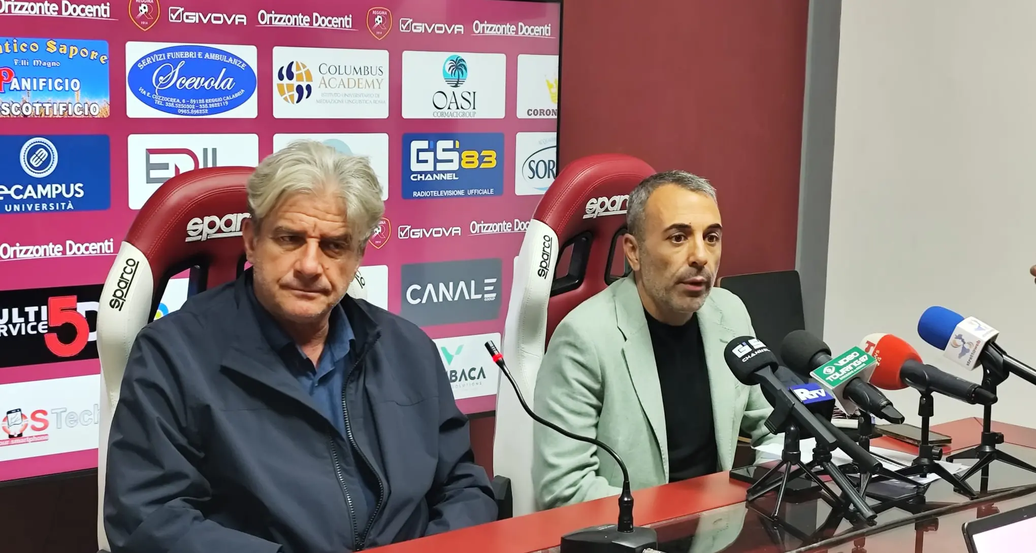 Reggina, Torrisi si presenta: «Serve la scintilla per ripartire e ricordare a tutti chi siamo»