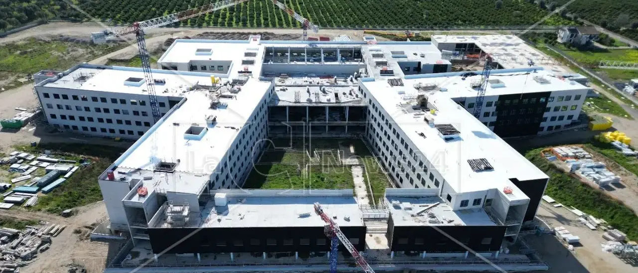 Sanità in Calabria, la speranza in tre cantieri: a che punto sono i nuovi ospedali di Vibo, Gioia Tauro e Sibaritide\n