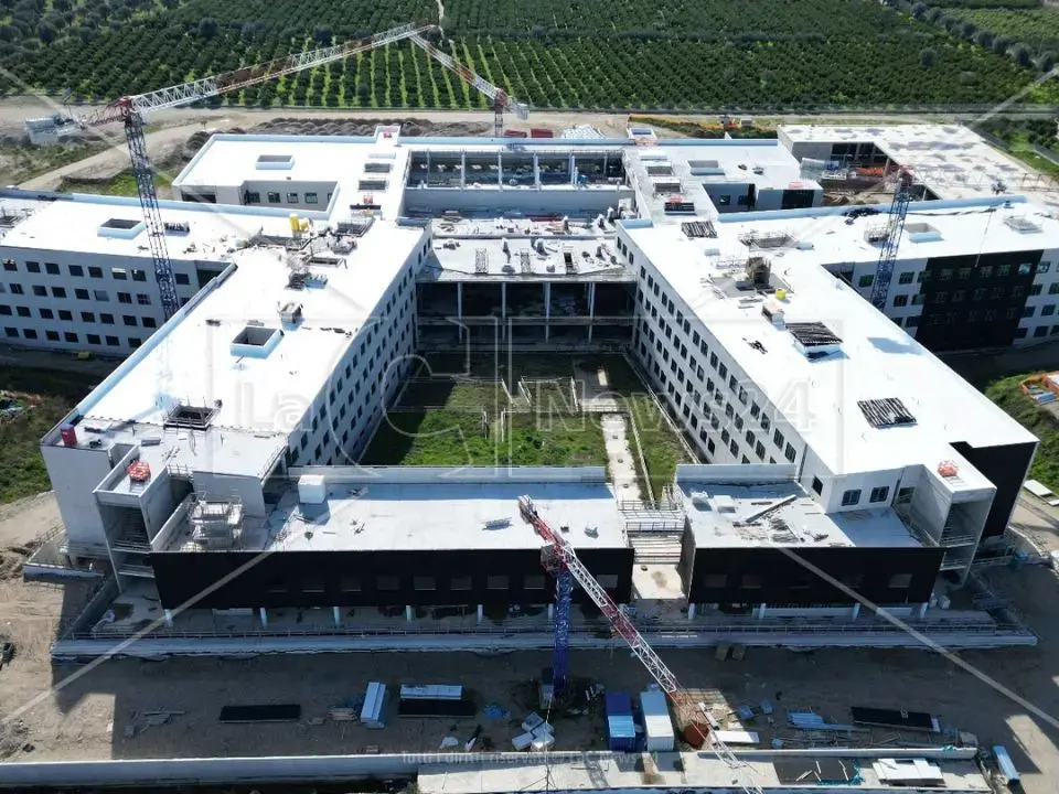 Sanità in Calabria, la speranza in tre cantieri: a che punto sono i nuovi ospedali di Vibo, Gioia Tauro e Sibaritide