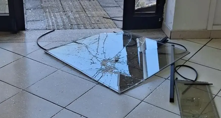 Fermato presunto autore dei furti e vandalismi a Rossano: individuato grazie a un cellulare\n