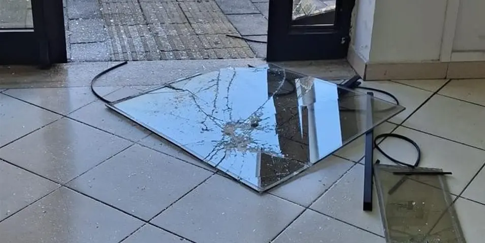 Fermato presunto autore dei furti e vandalismi a Rossano: individuato grazie a un cellulare\n