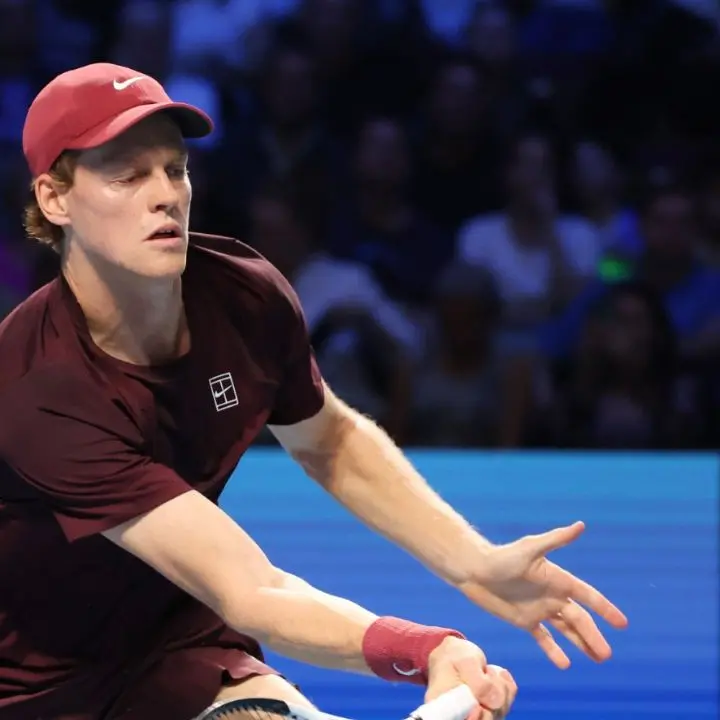 Tennis, Sinner “schianta” Bublik e vola in semifinale a Vienna\n