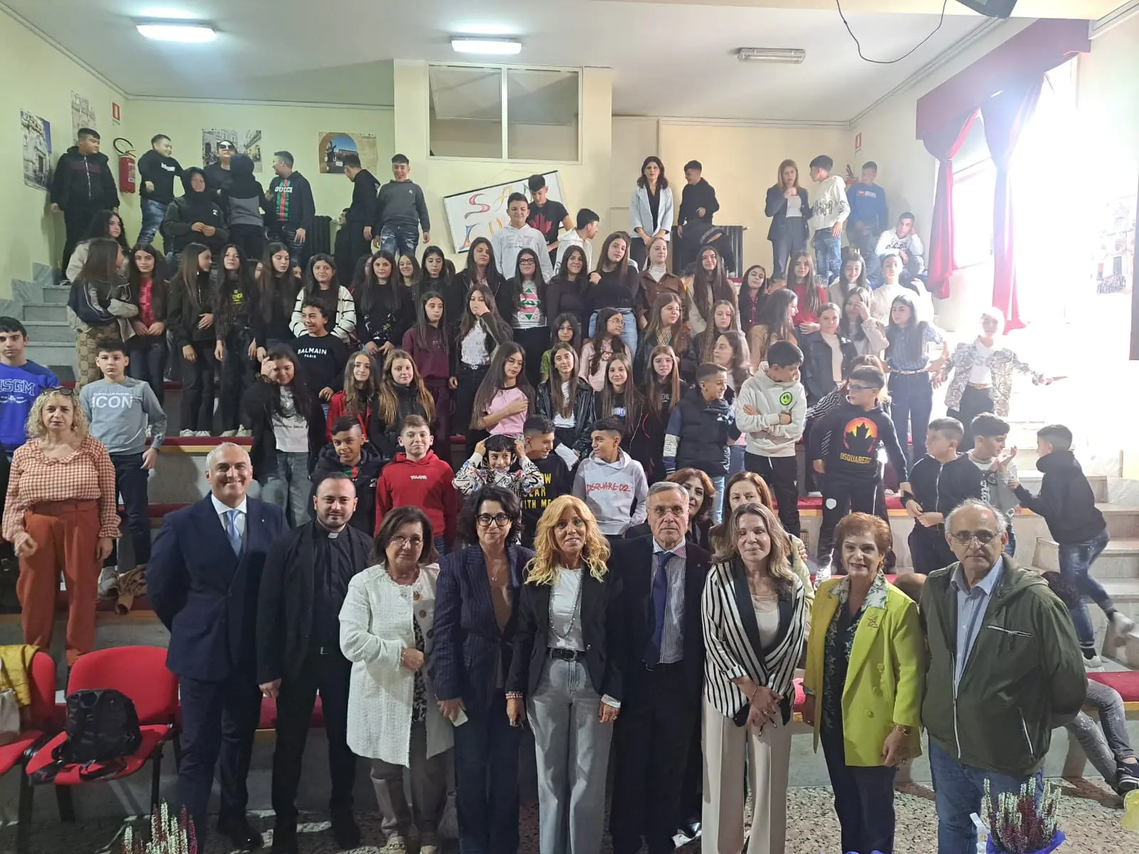 Da “soldato bambino” a uomo libero: la lezione di Luigi Bonaventura commuove San Luca\n