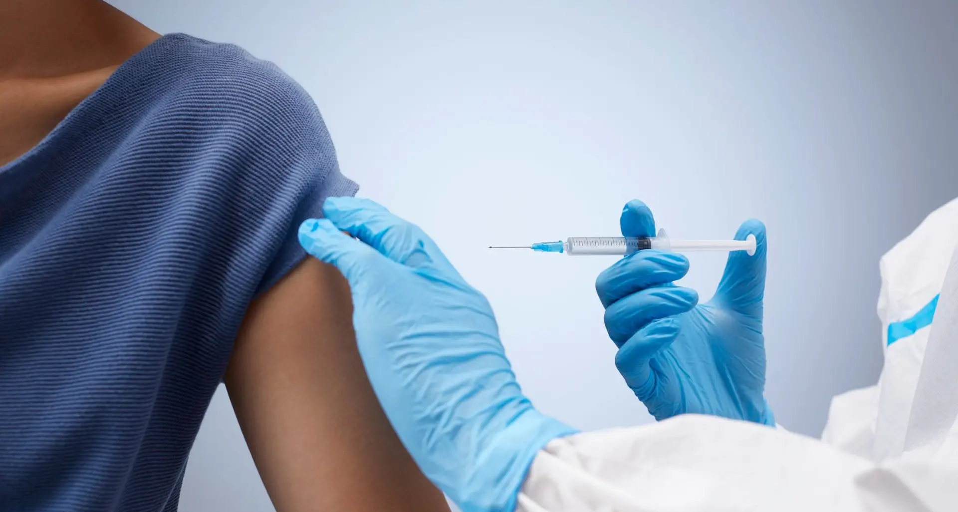 «Vaccinarsi è un gesto di responsabilità e tutela collettiva»: parte la campagna antinfluenzale dell’Asp di Catanzaro\n