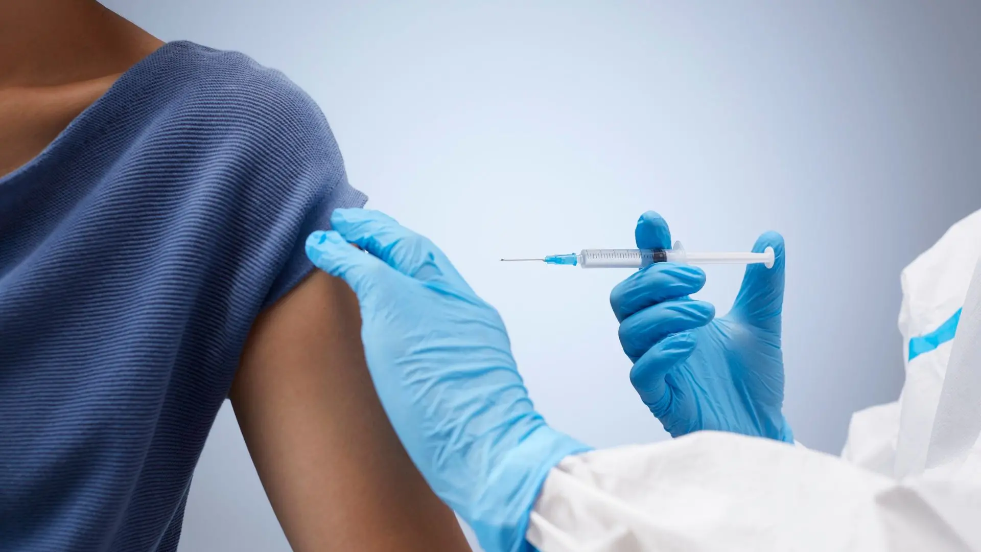 «Vaccinarsi è un gesto di responsabilità e tutela collettiva»: parte la campagna antinfluenzale dell’Asp di Catanzaro\n