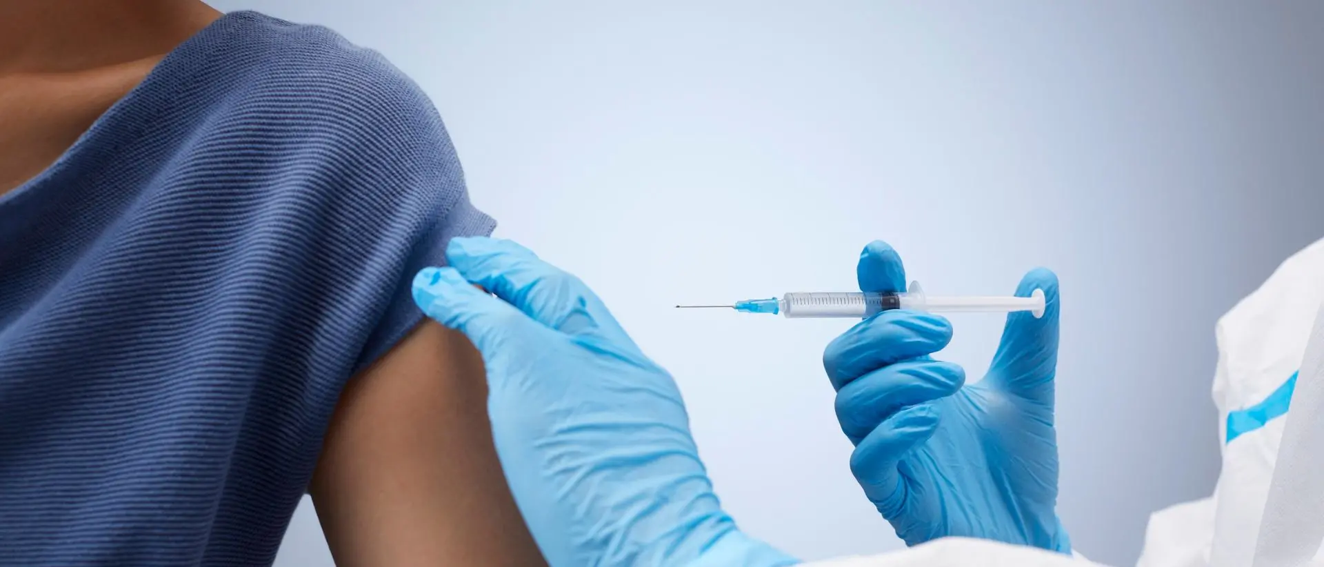 «Vaccinarsi è un gesto di responsabilità e tutela collettiva»: parte la campagna antinfluenzale dell’Asp di Catanzaro\n