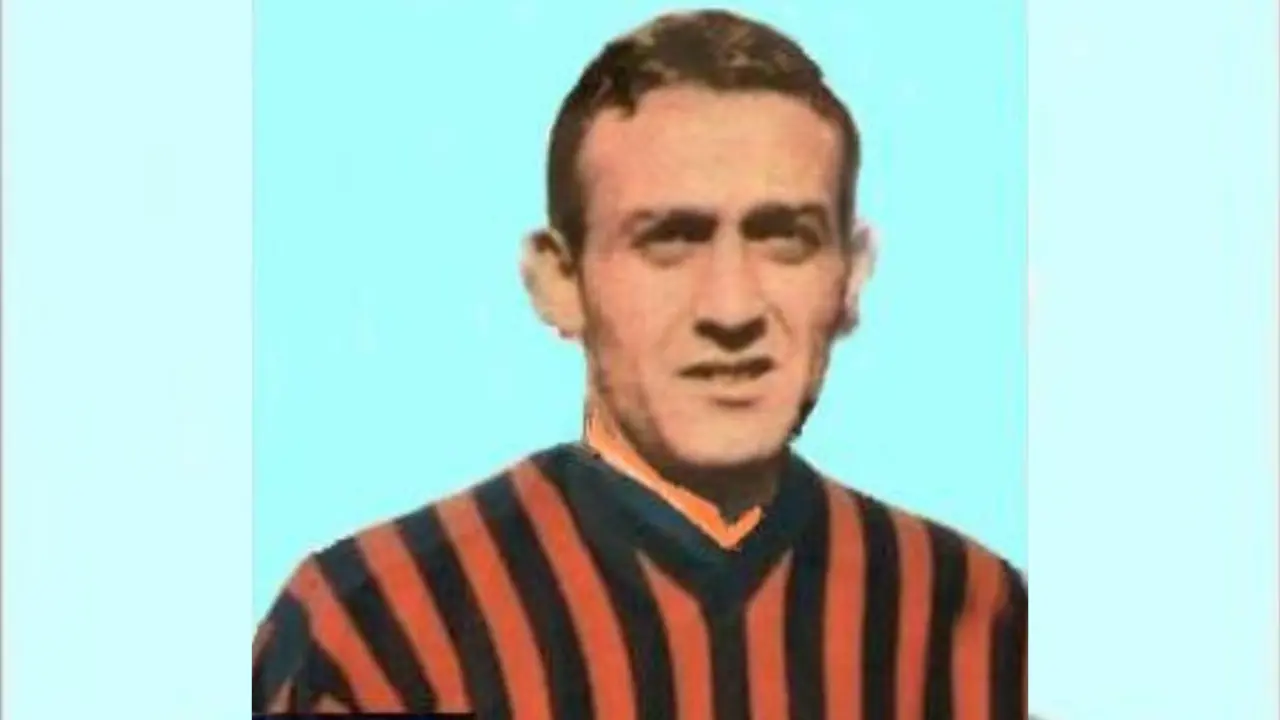 Pizzo, l'Usb\u00A0propone di intitolare lo stadio al bomber napitino Giovanni Fanello\n