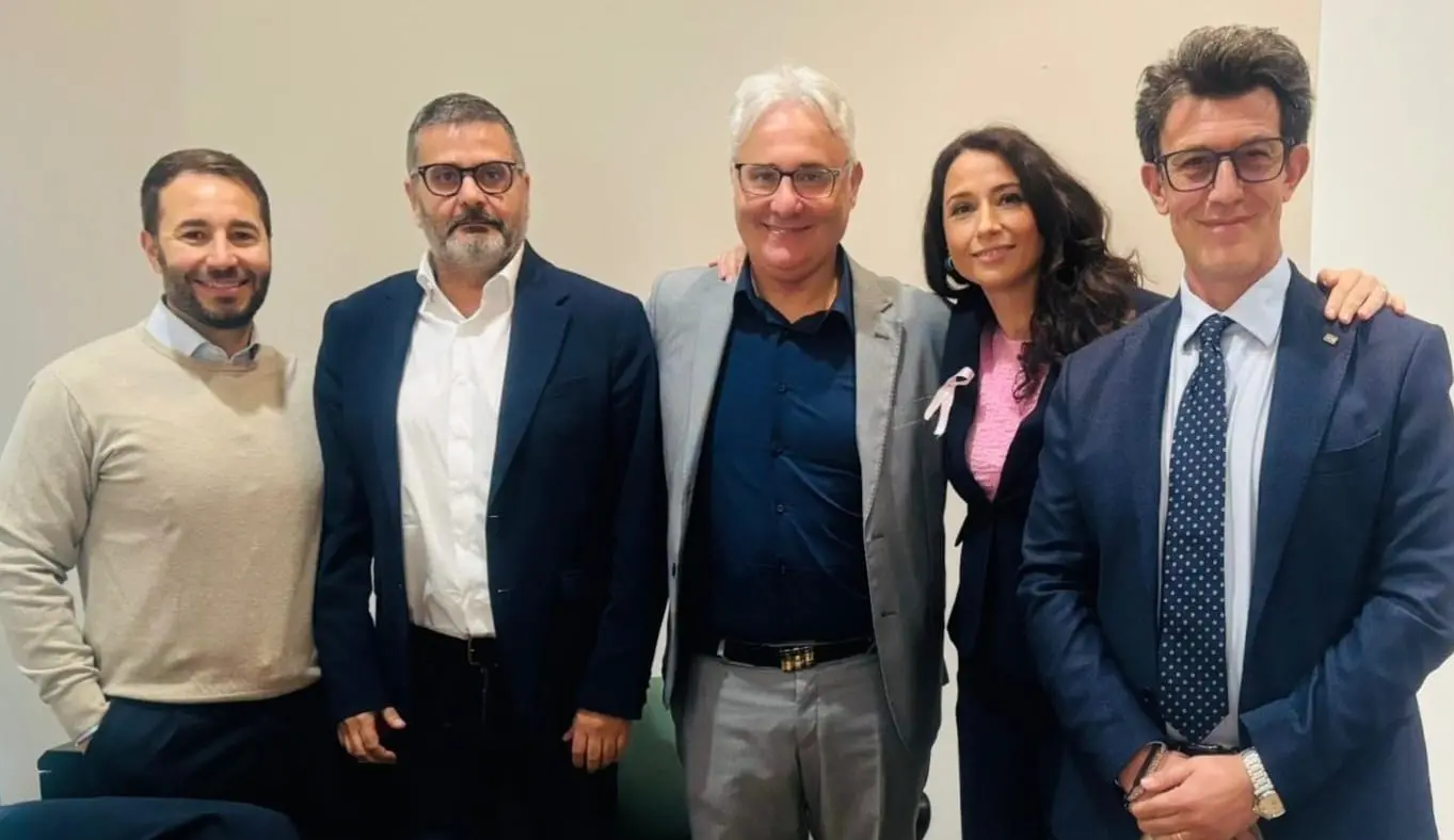 Rende, l’opposizione incalza: «Lorenzon edificabile. Psc in continuità con Manna»