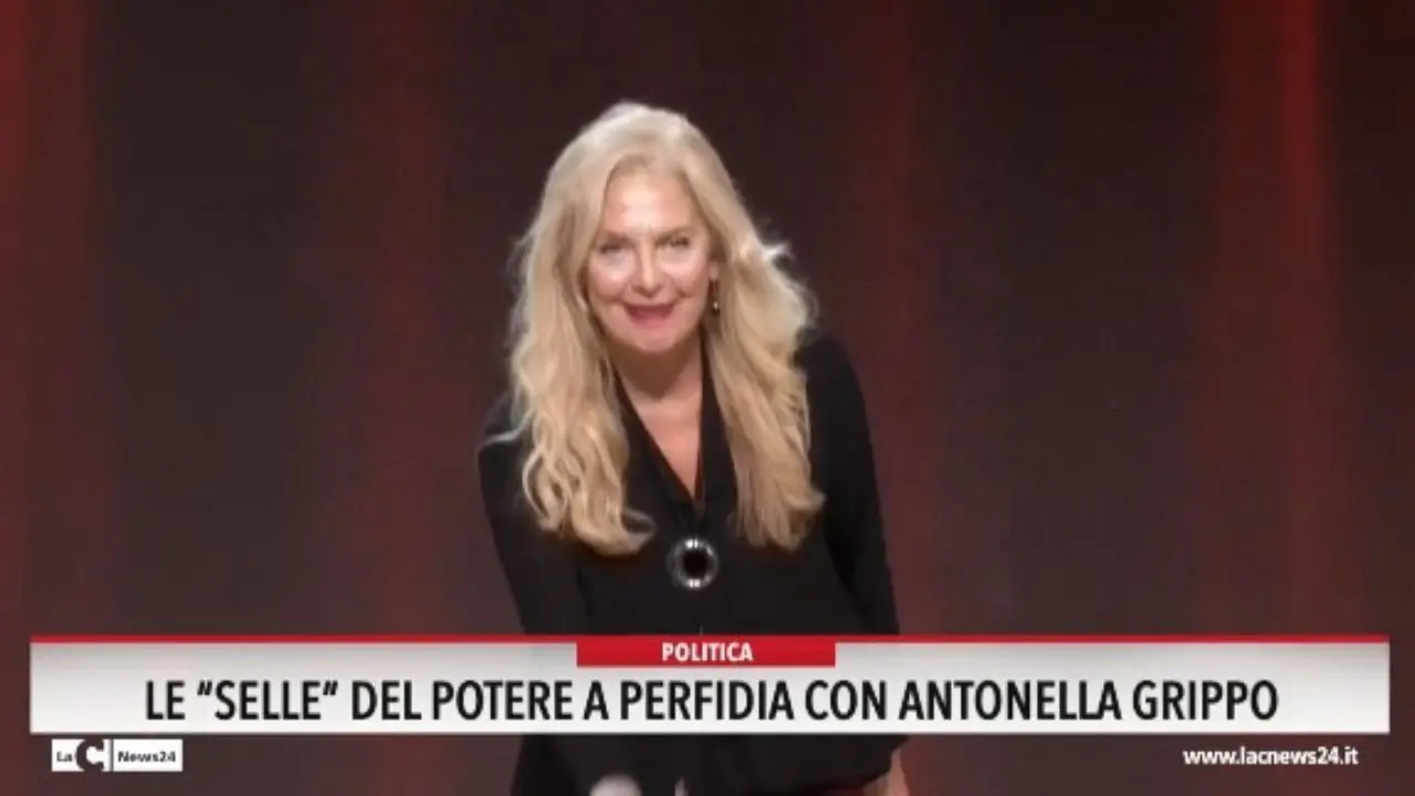 Le \"Selle\" del potere a Perfidia con Antonella Grippo