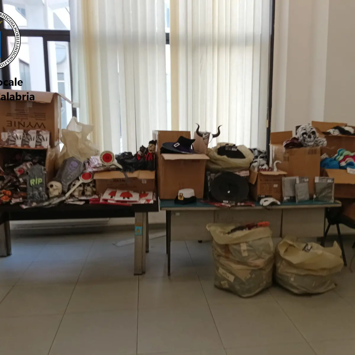 Reggio, Halloween sicuro: sequestrati oltre 2500 prodotti contraffatti
