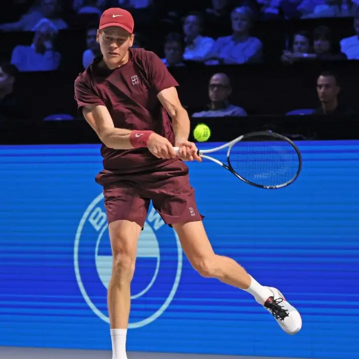 Tennis, Sinner \"stritola\" De Minaur e conquista la finale a Vienna