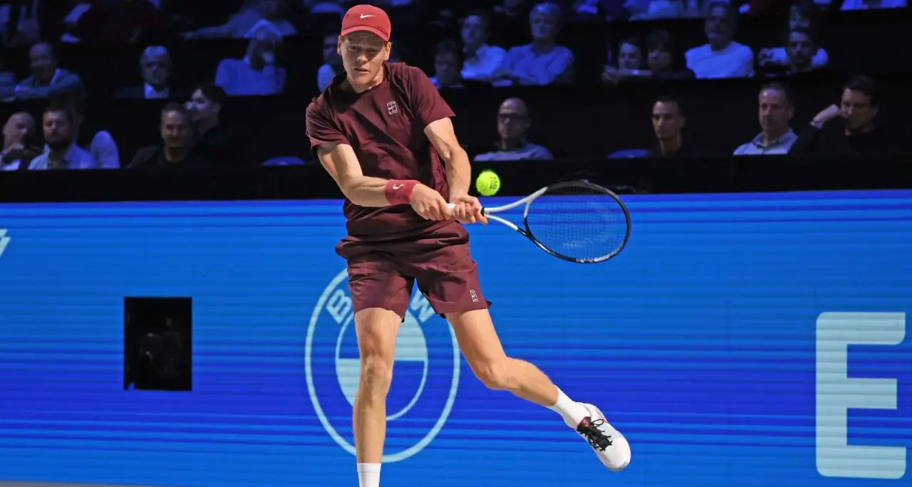 Tennis, Sinner \"stritola\" De Minaur e conquista la finale a Vienna