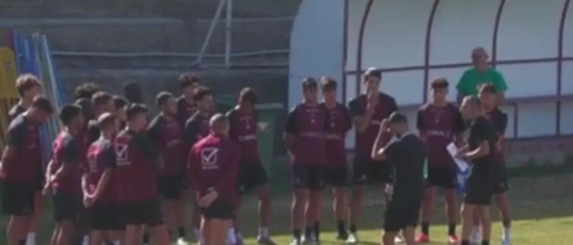 Reggina, la prima di Torrisi a San Cataldo è anche un appello ai tifosi:\u00A0«Per vincere abbiamo bisogno di voi»\n