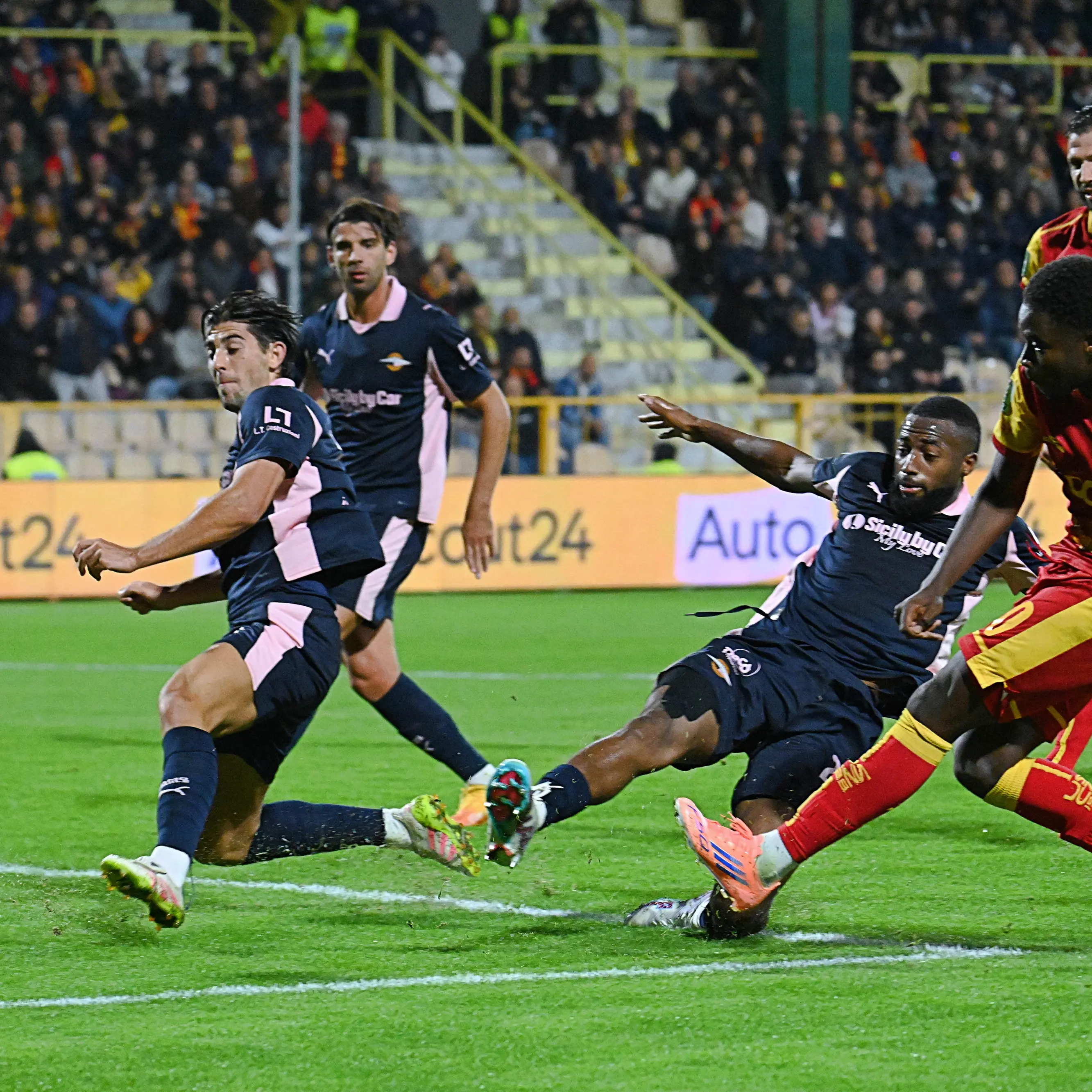 Catanzaro-Palermo 1-0,\u00A0Cissè regala il primo successo ai giallorossi di Aquilani\n