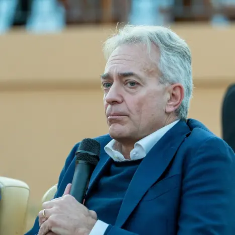 Gianluca Gallo guarda al futuro del vino in Calabria: «Racconta la parte più vera della nostra terra. Cresciamo mentre l’Europa arretra»\n