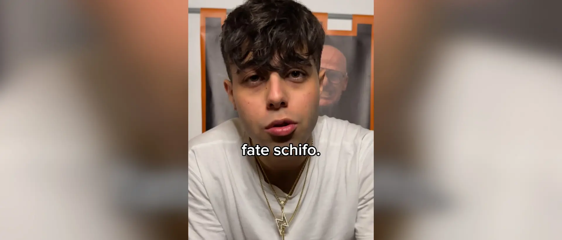 Lo sfogo dello streamer cosentino Saetta: «Mio fratello bullizzato fra i banchi di scuola» | VIDEO