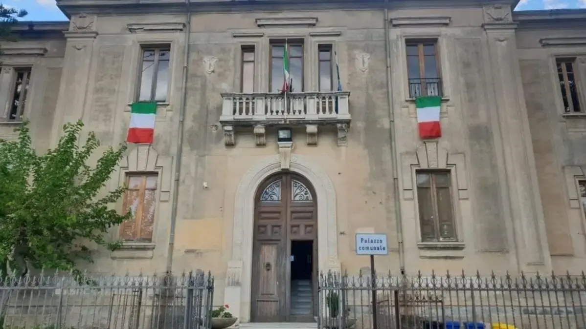 Caulonia, completate le progressioni verticali dei dipendenti comunali\n