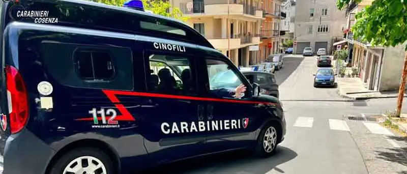 Cosenza, sparatoria nel quartiere San Vito: operaio ferito durante un litigio\n