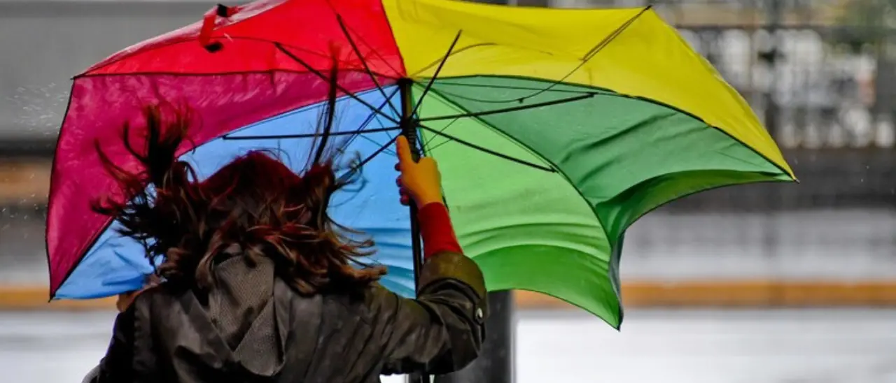 È tornata la pioggia in Calabria: instabile la mattinata, migliora il tempo nel pomeriggio. In calo le temperature\n