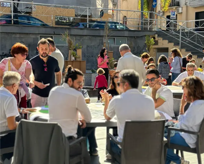 Reggio, partecipazione e idee per la città: il laboratorio urbano di Onda Orange\n