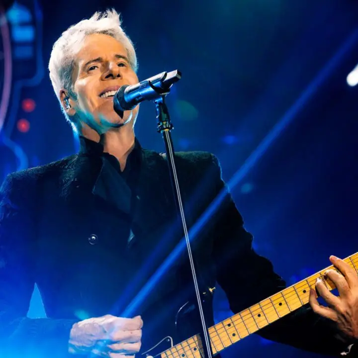 Claudio Baglioni in Calabria: riconoscimento alla carriera in Cittadella\n