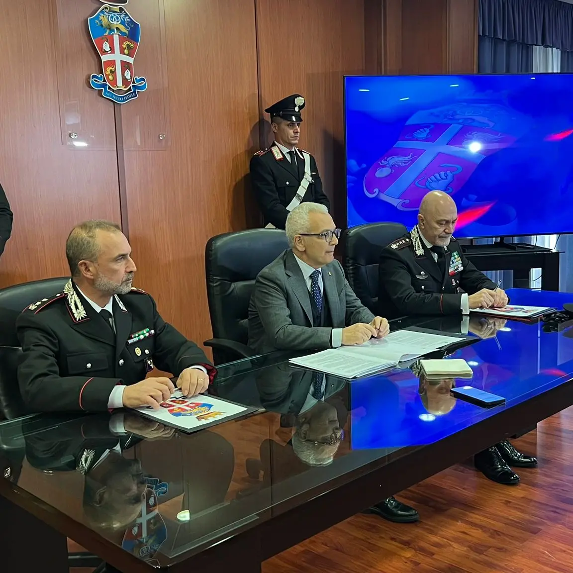 «Era un sistema collaudato»: così un 52enne di Acri falsificava documenti per far ottenere invalidità e indennità\n