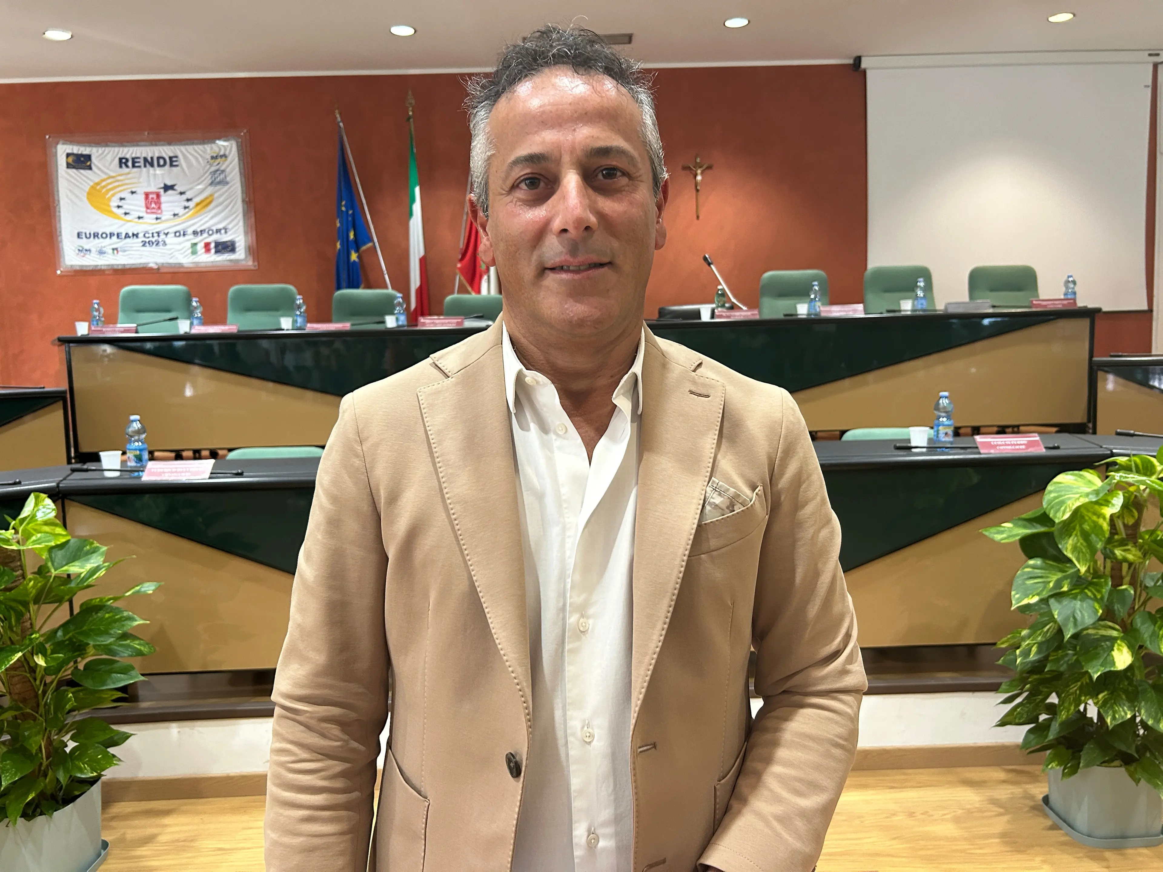 Rende, Iantorno: «Cessata l’emergenza cimiteriale che perdurava da cinque anni»\n