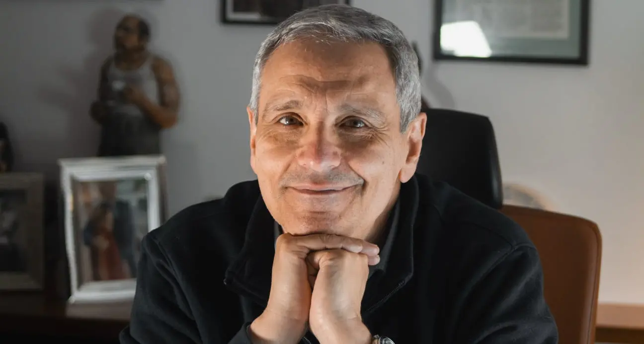 Cosenza, Maurizio de Giovanni presenta il suo ultimo libro “L’Orologiaio di Brest”\n