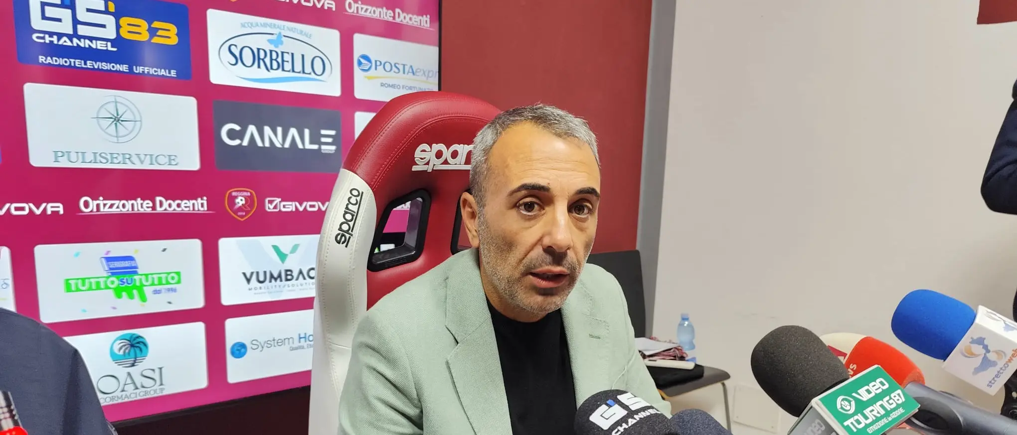 Reggina, «vento contrario ma porto impresso»: Torrisi sui social indica la via della risalita\n