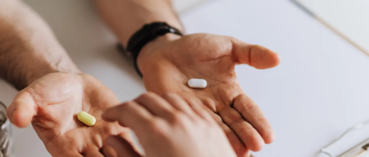 Si rivolge ai carabinieri perché un farmaco salvavita è introvabile in Calabria: «Ho un tumore, rischio di morire ogni giorno»\n